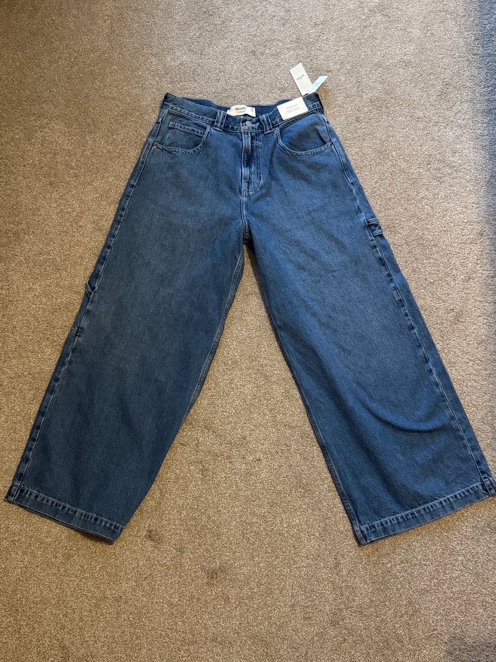 Hollister - Men’s The Big Jean - Brand New